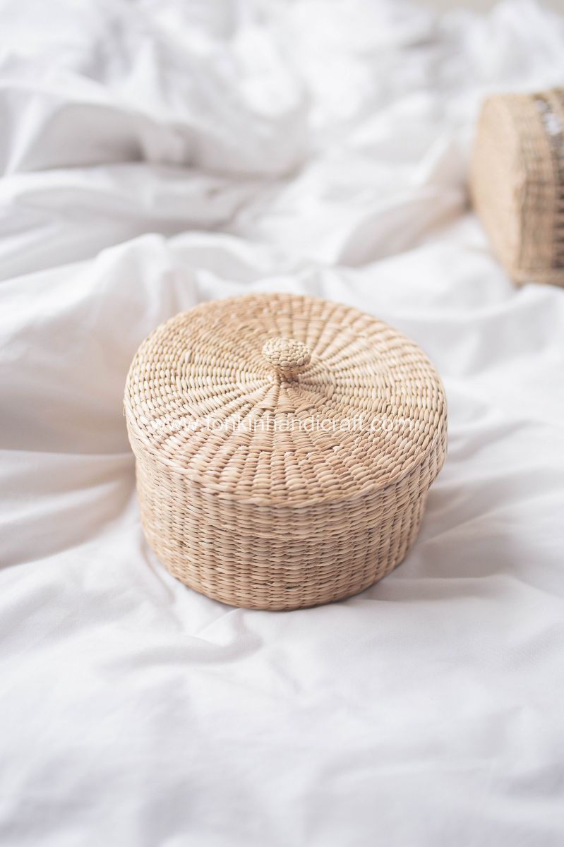 Amazing Straw Seagrass Lampshade for Peaceful Ambience