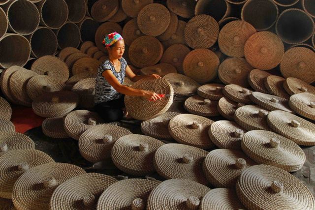 Ninh Binh: A Tapestry of Craftsmanship