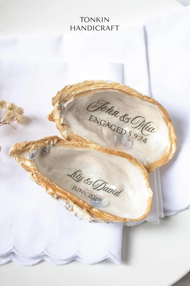 Wholesale Gold Oyster Shell Place Cards