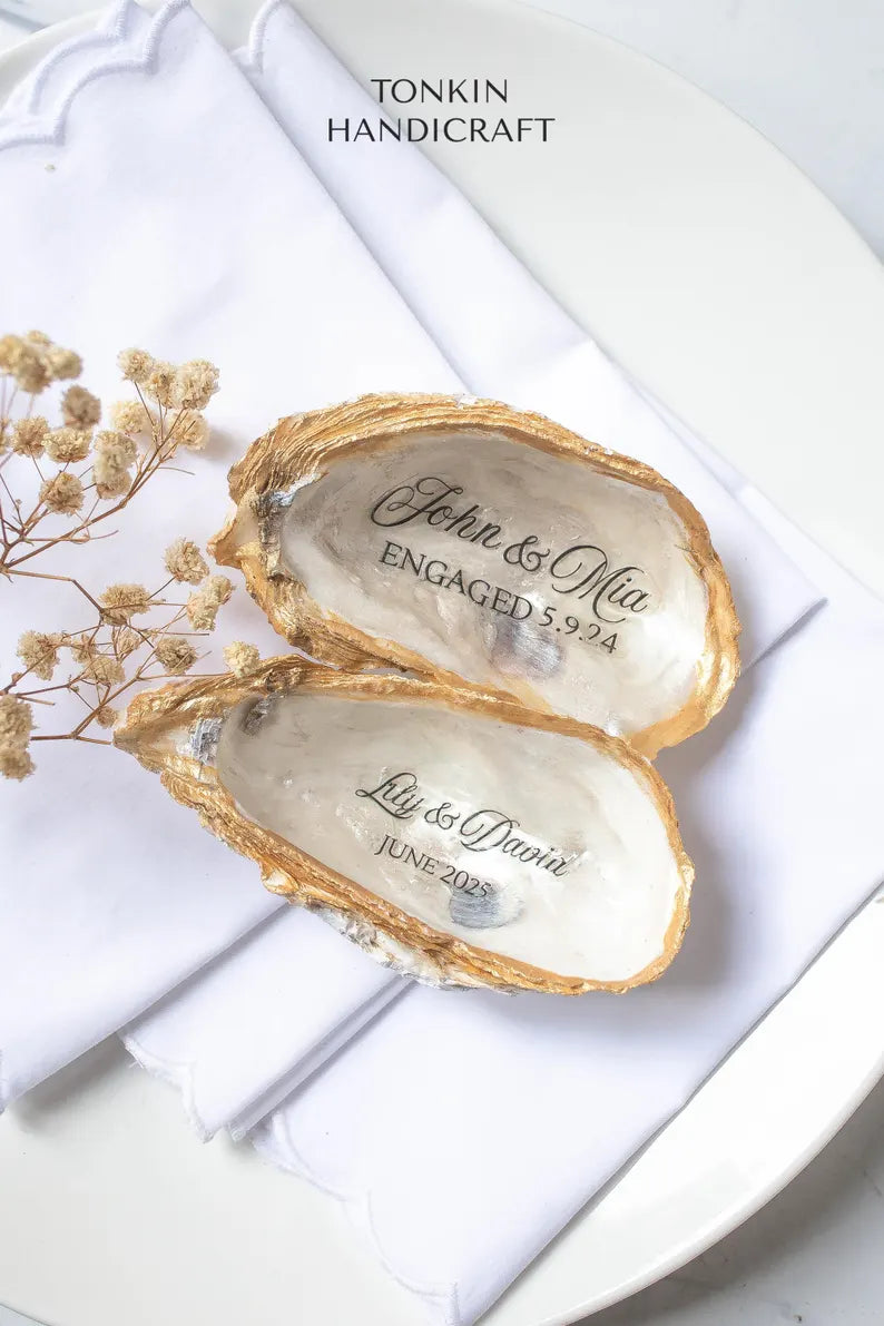 Wholesale Gold Oyster Shell Place Cards