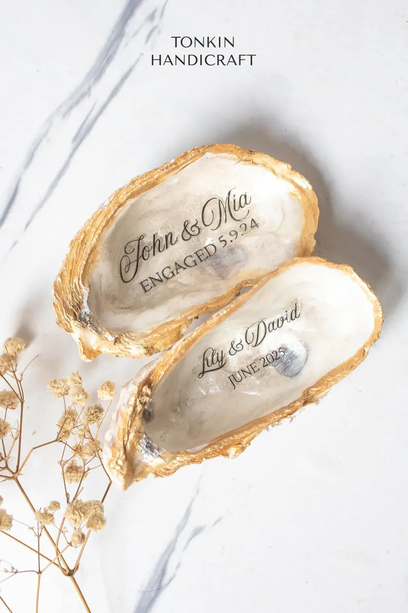 Wholesale Gold Oyster Shell Place Cards