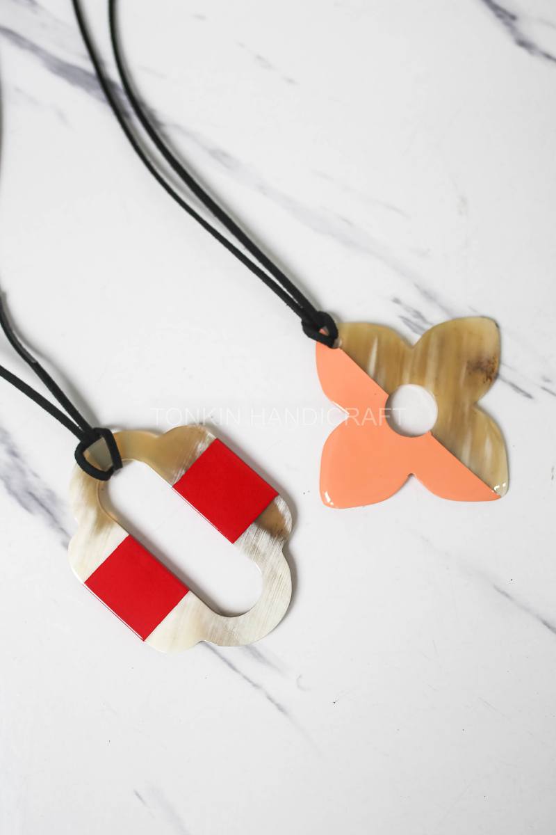 Buffalo Horn Necklace Suede Leather String