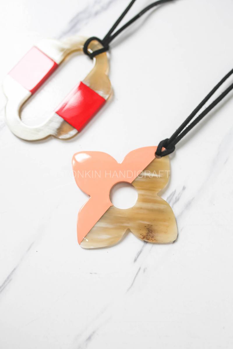 Buffalo Horn Necklace Suede Leather String