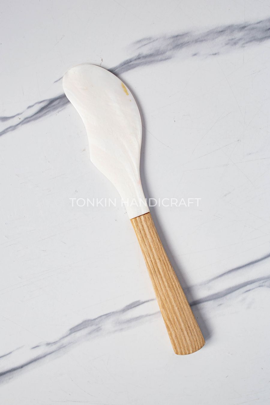 Mother of Pearl Spreader With Handle