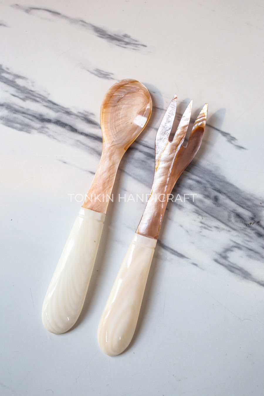 Set of 2 Personalized Hong Mother of Pearl Seashell Fork and spoon