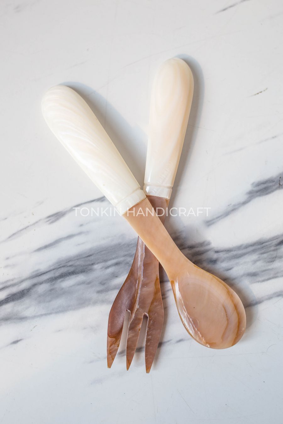 Set of 2 Personalized Hong Mother of Pearl Seashell Fork and spoon