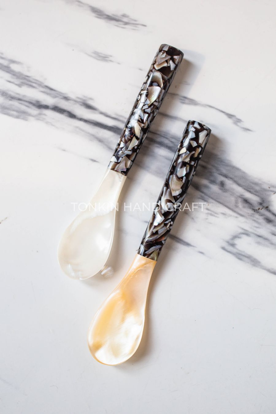 Bla Mother of Pearl Seashell Spoon