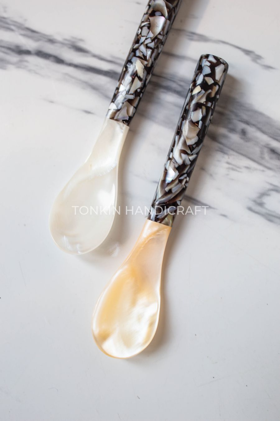 Bla Mother of Pearl Seashell Spoon