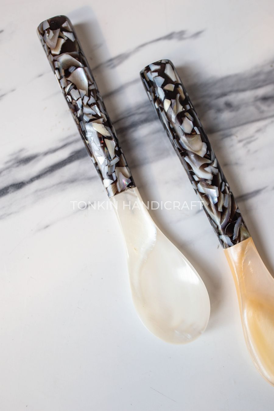 Bla Mother of Pearl Seashell Spoon