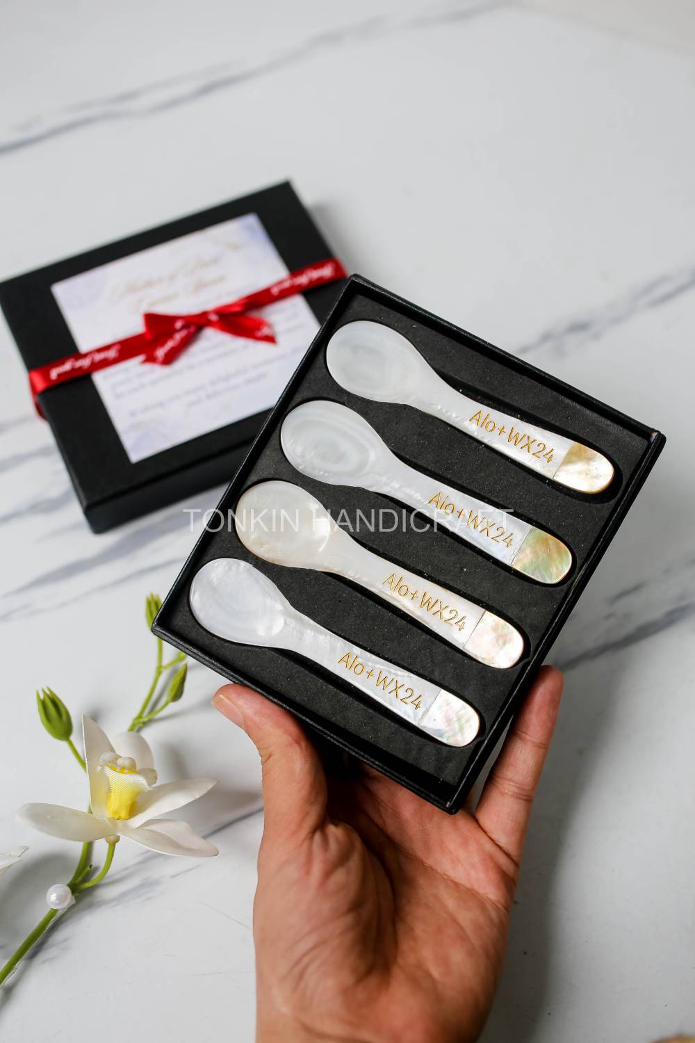Personalized Set 4 Yell Mother of Pearl Caviar Spoon Gift Box