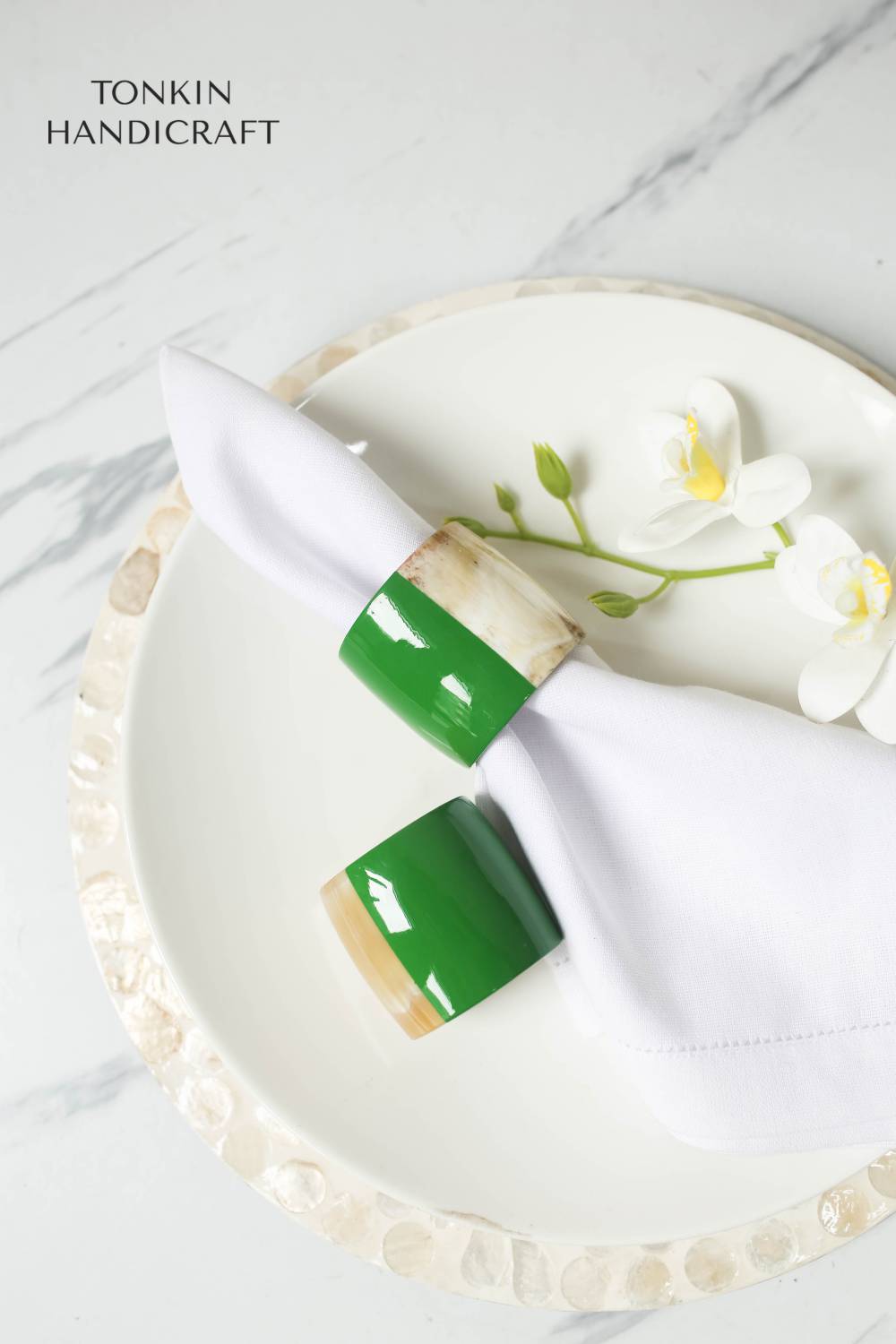 Emerald Horn Long Napkin Ring