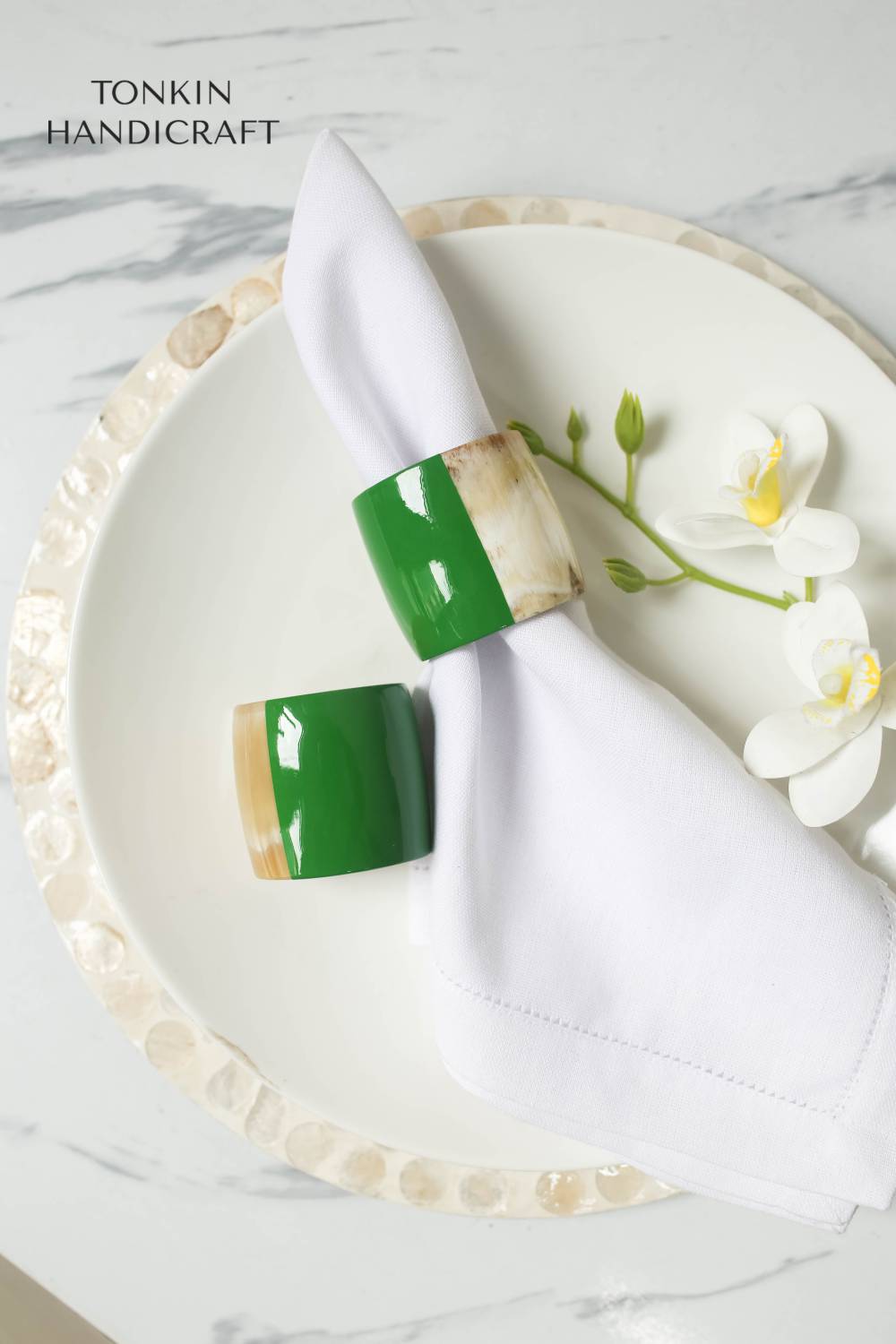 Emerald Horn Long Napkin Ring
