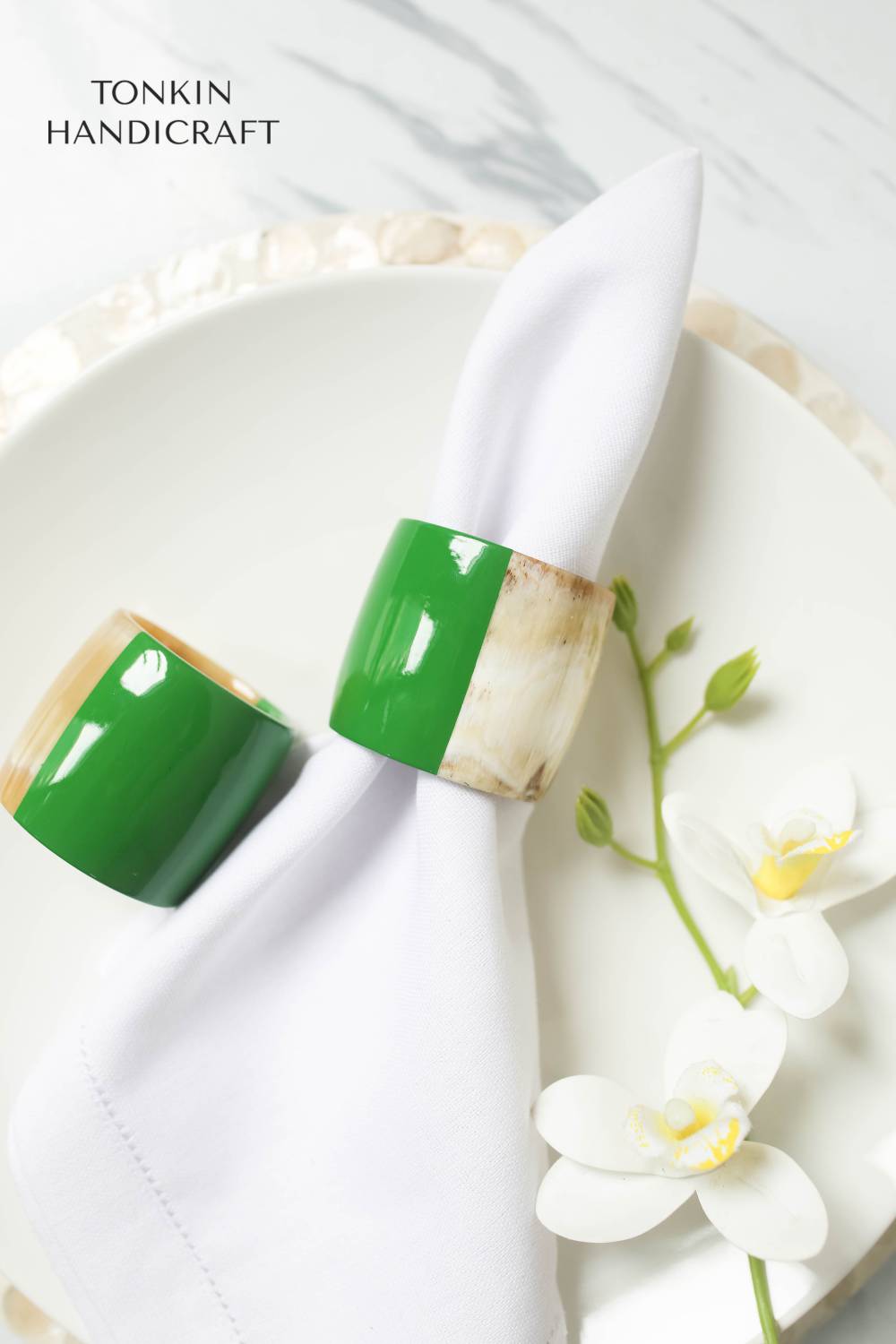 Emerald Horn Long Napkin Ring