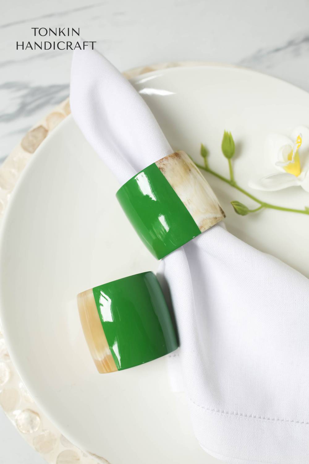 Emerald Horn Long Napkin Ring
