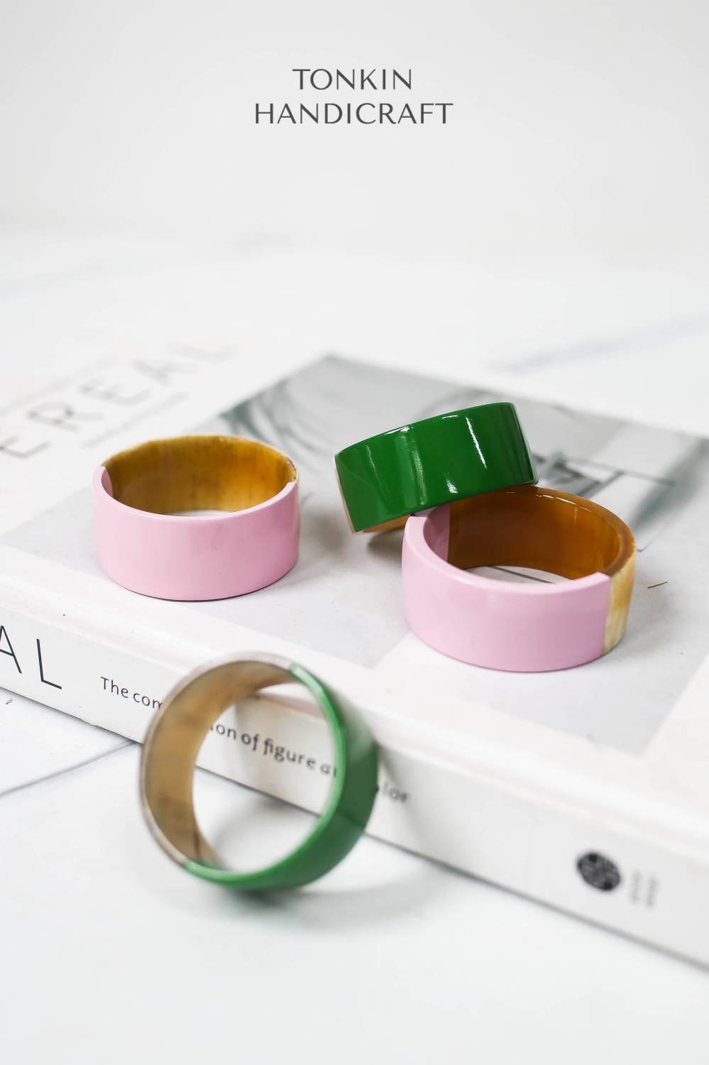 Lacquer Horn Short Napkin Ring