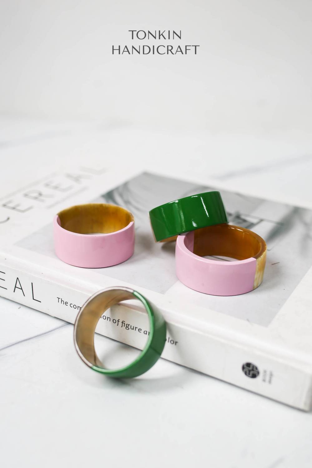 Lacquer Horn Short Napkin Ring