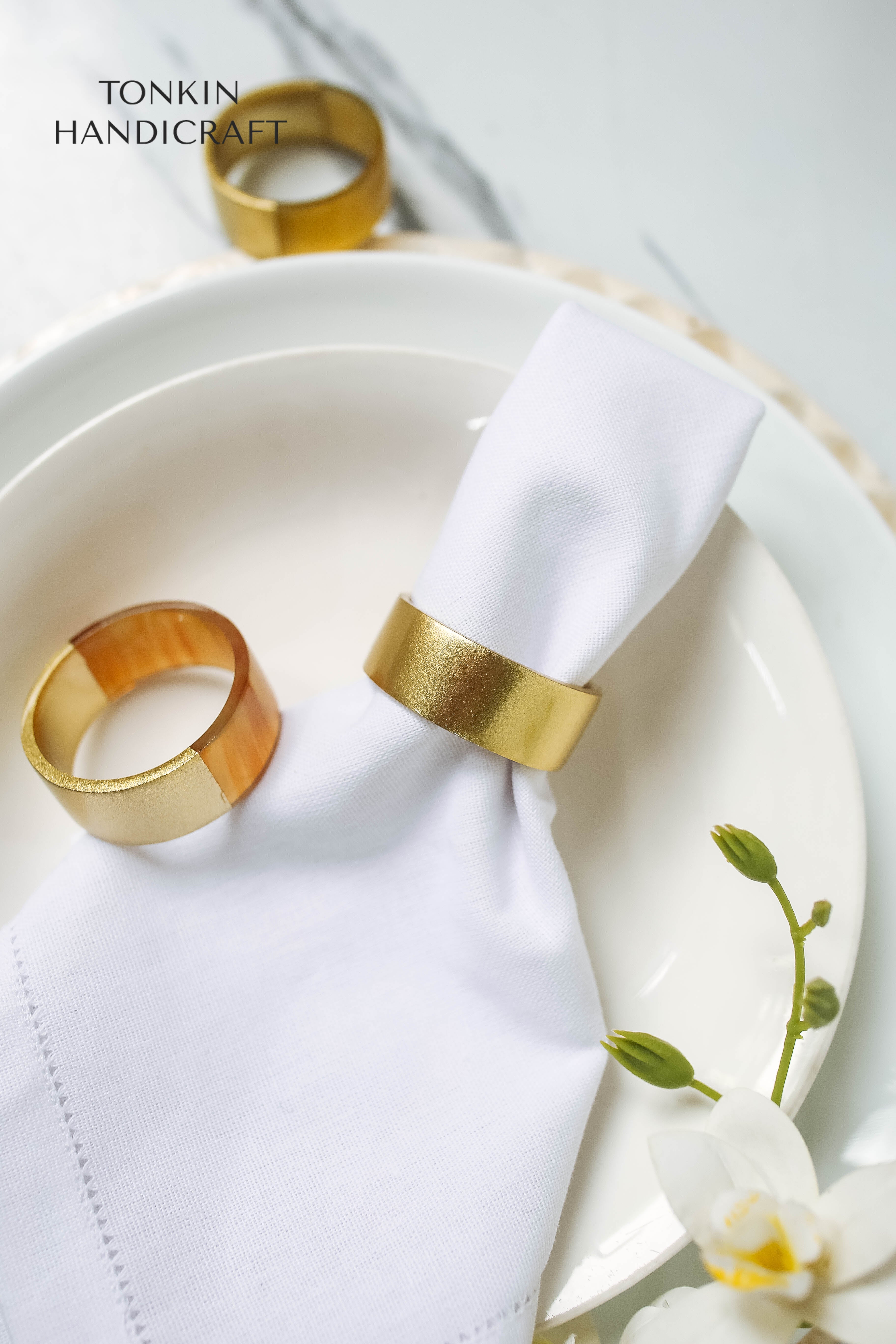 Lacquer Horn Short Napkin Ring