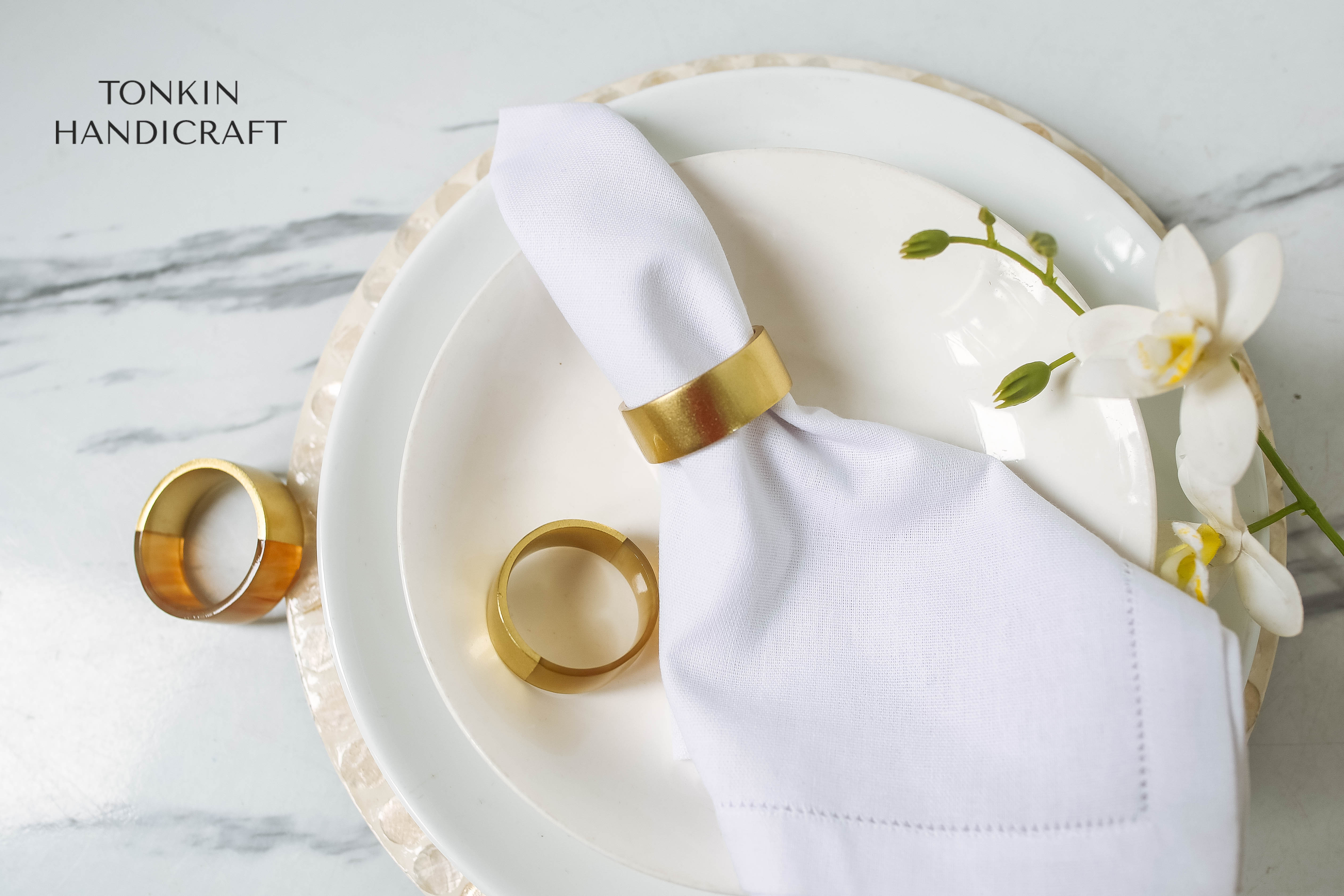 Lacquer Horn Gold Napkin Ring