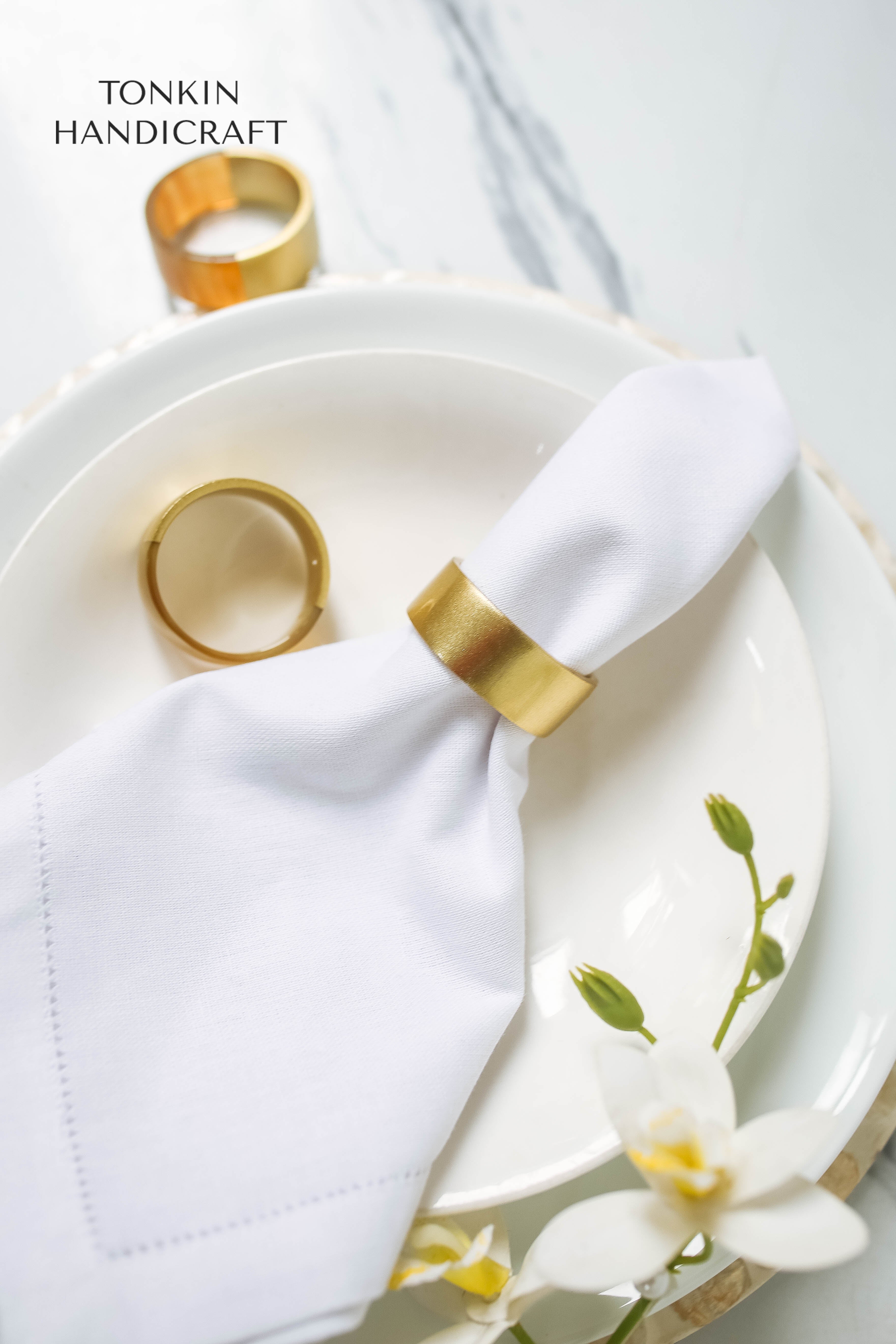 Lacquer Horn Gold Napkin Ring