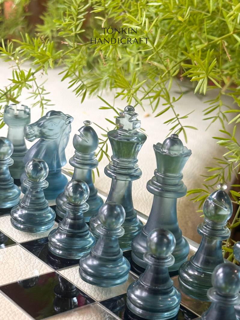 Lam Resin Chess Set