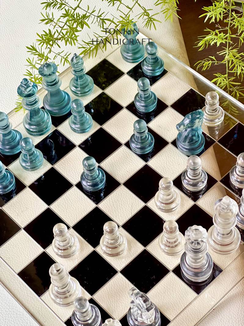 Lam Resin Chess Set