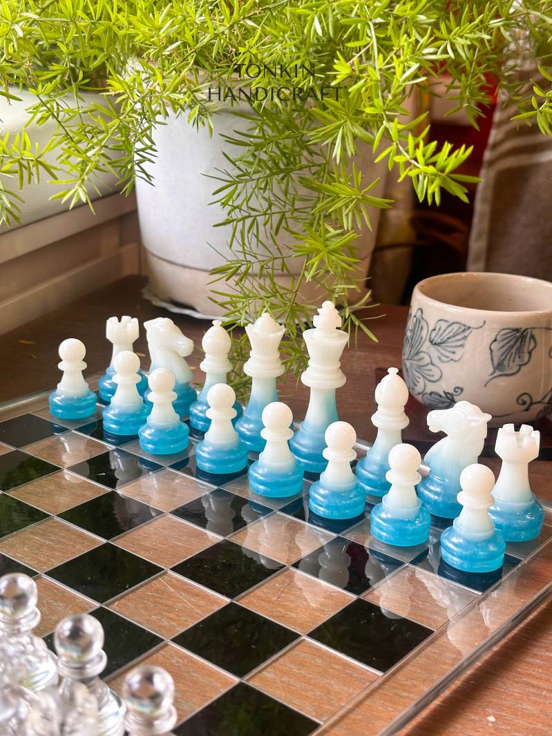 Kenn Resin Chess Set