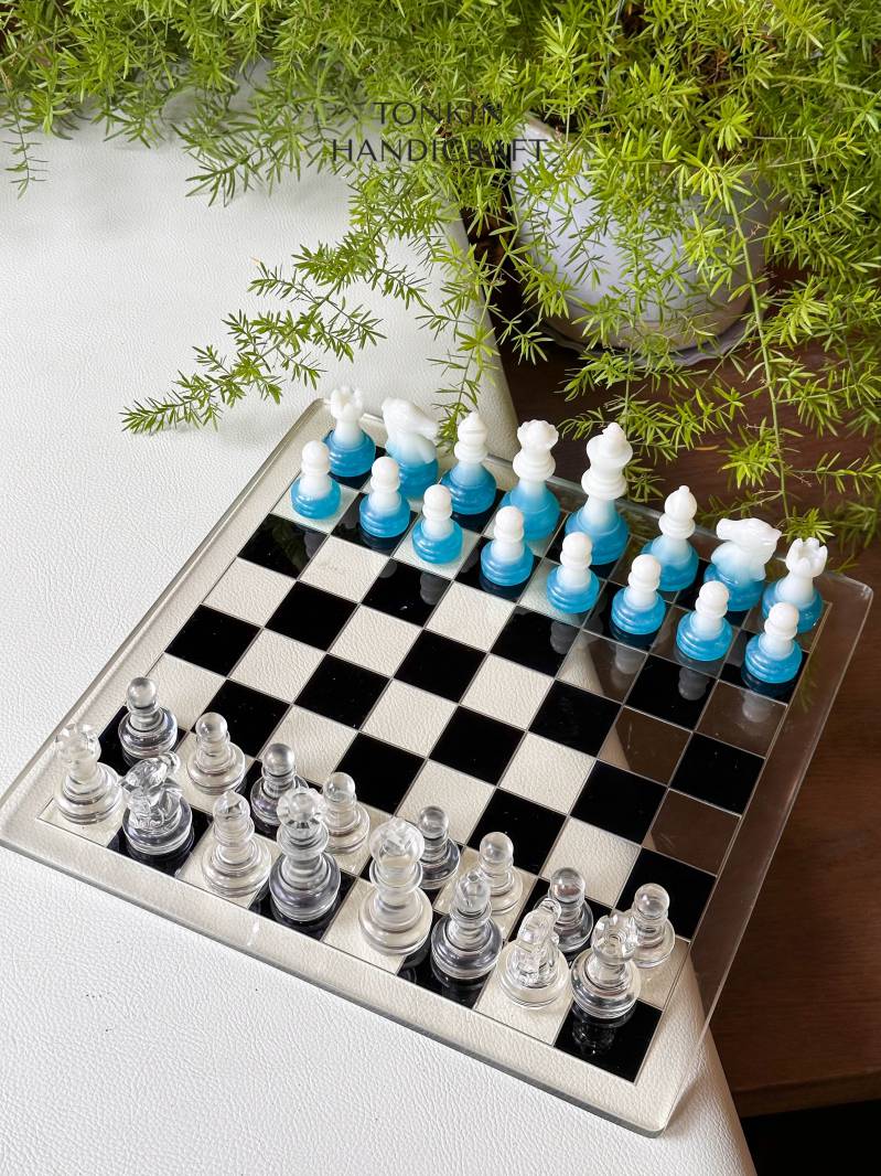 Kenn Resin Chess Set