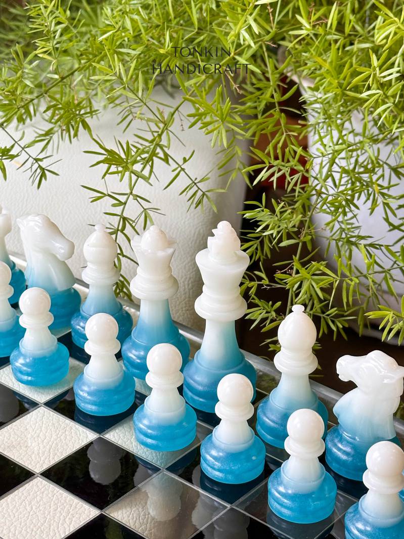 Kenn Resin Chess Set