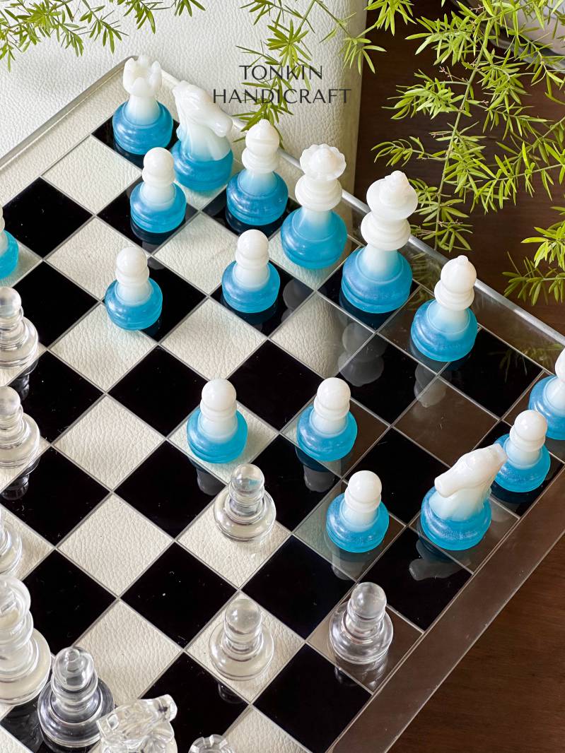 Kenn Resin Chess Set