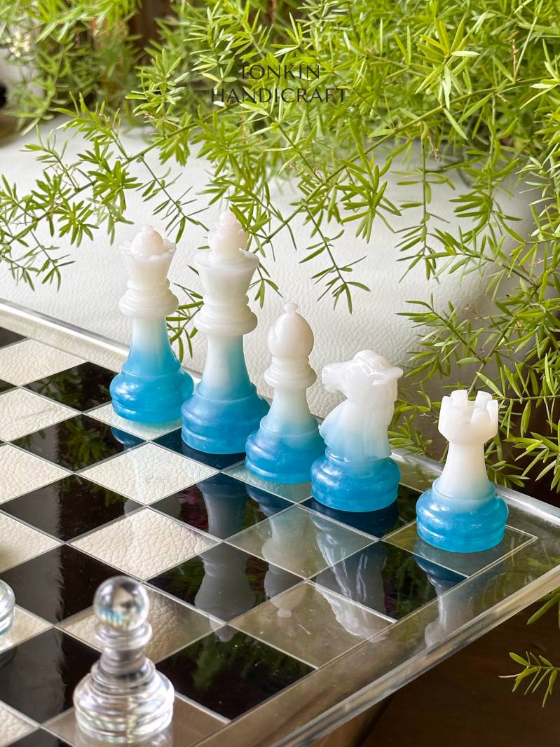 Kenn Resin Chess Set