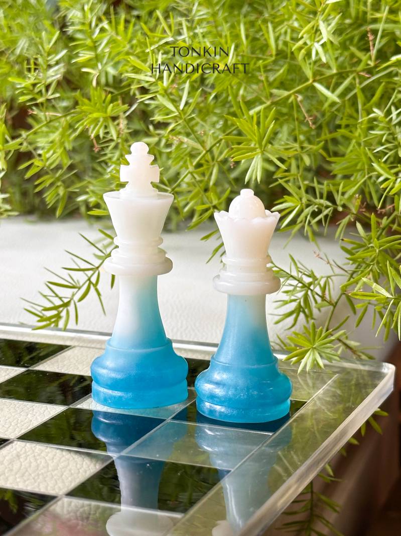 Kenn Resin Chess Set