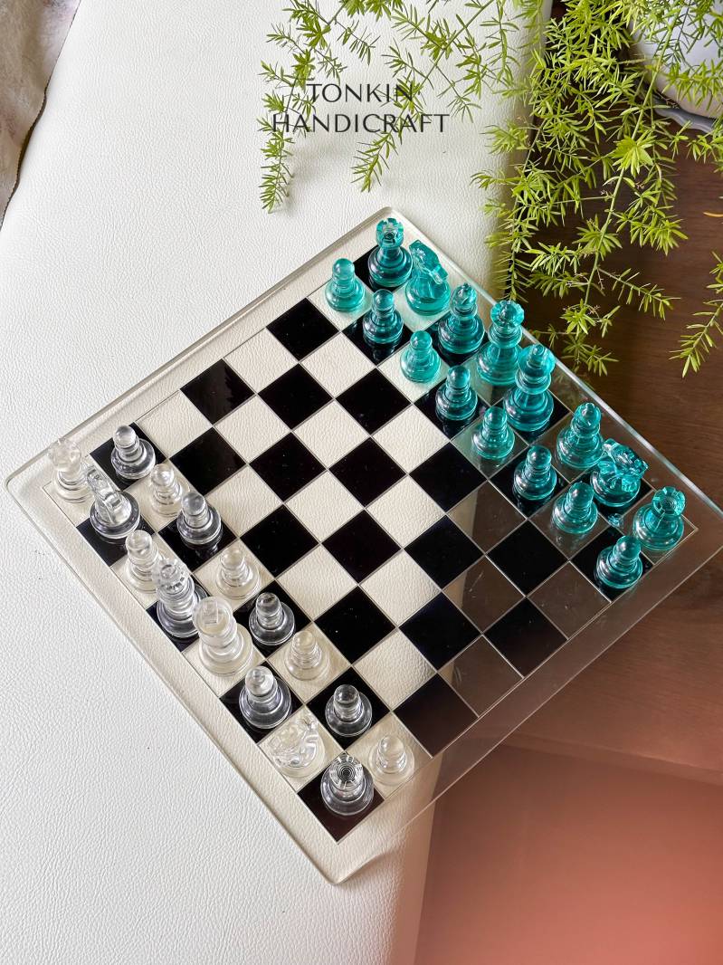 Teer Resin Chess Set