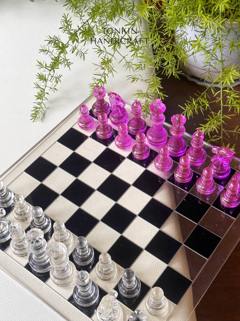 Purp Resin Chess Set