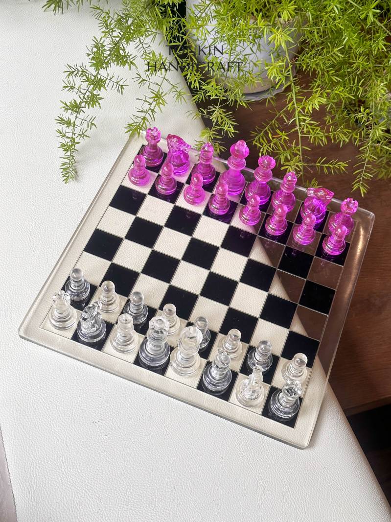 Purp Resin Chess Set