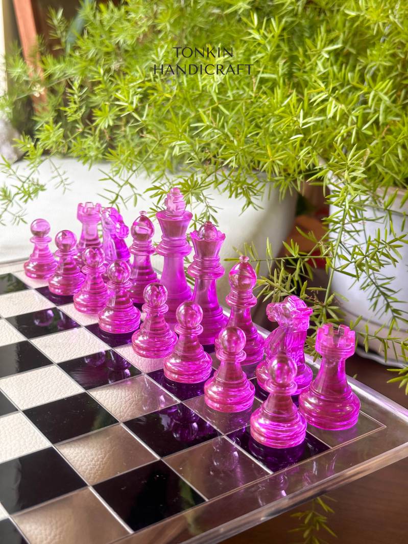 Purp Resin Chess Set