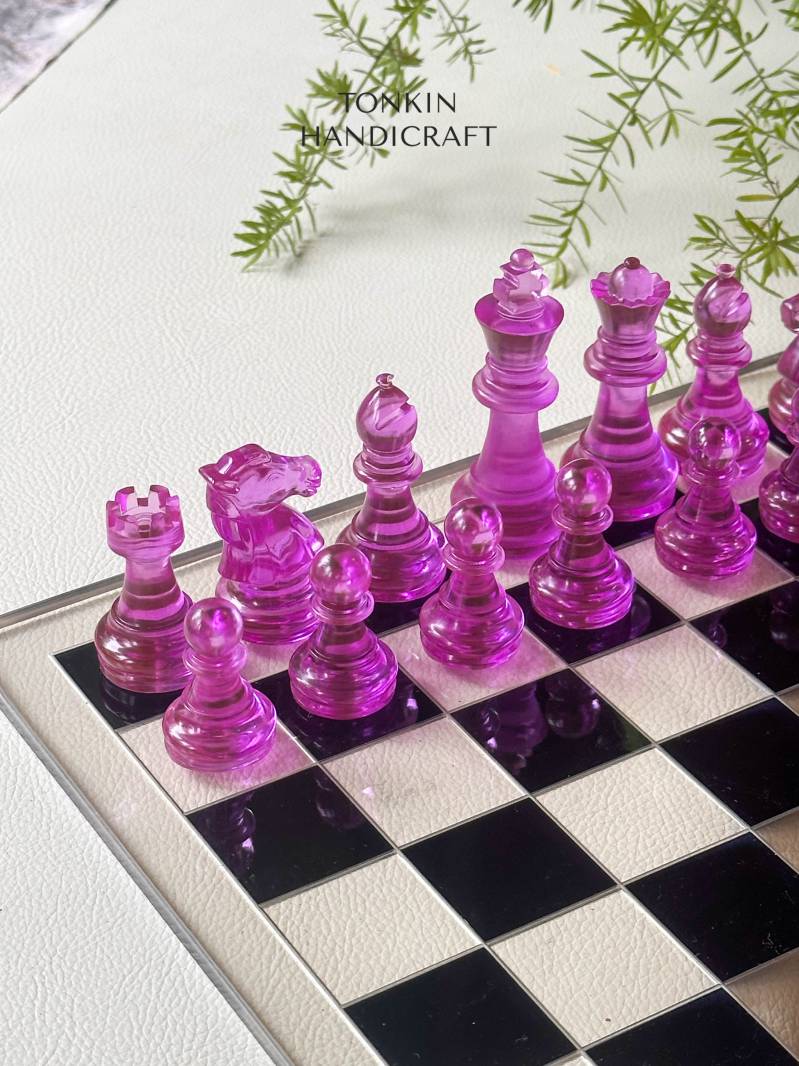 Purp Resin Chess Set