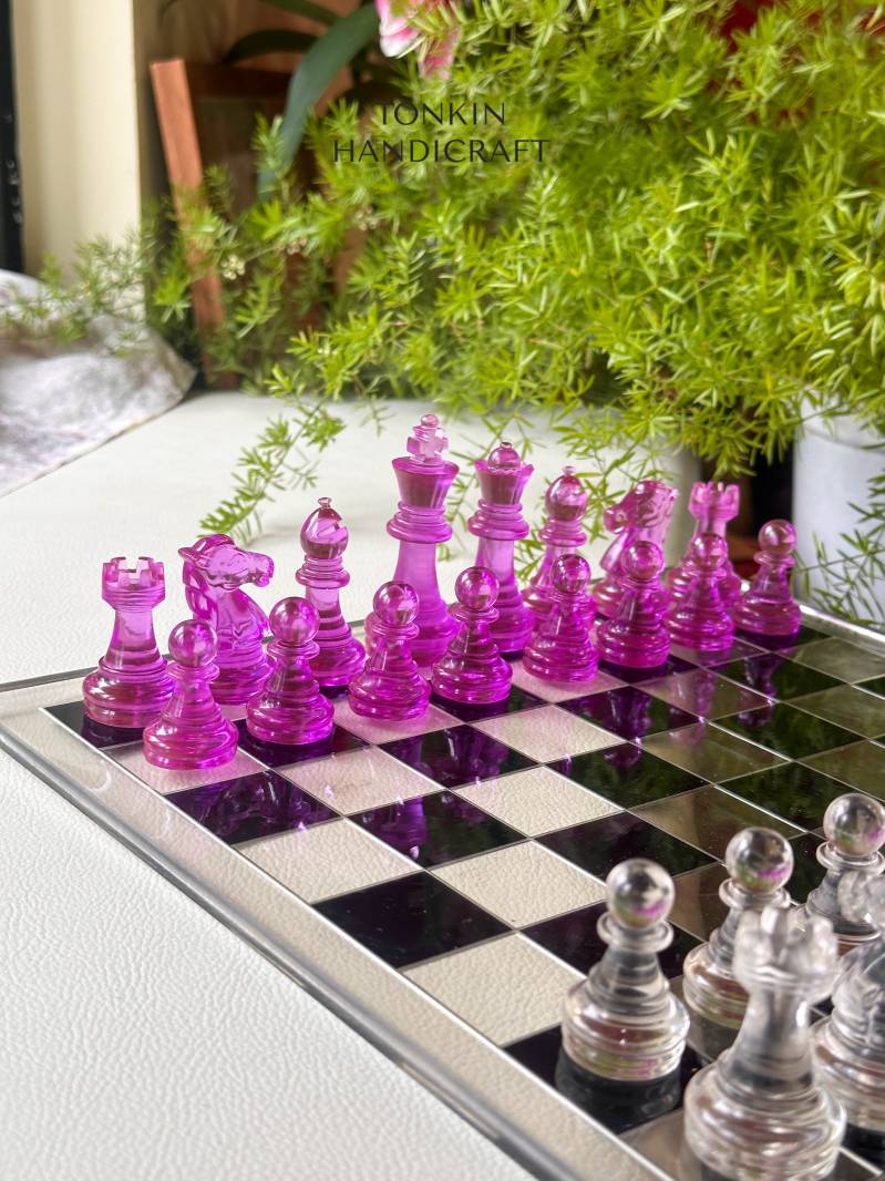 Purp Resin Chess Set