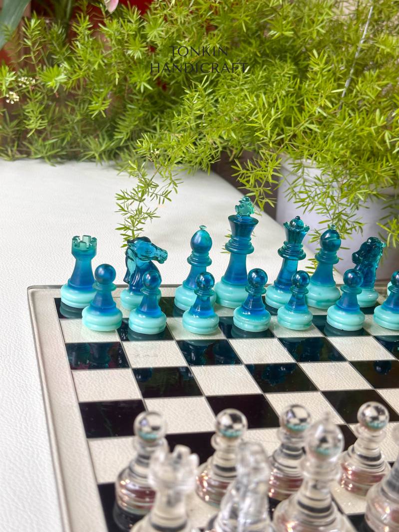 Ocea Resin Chess Set