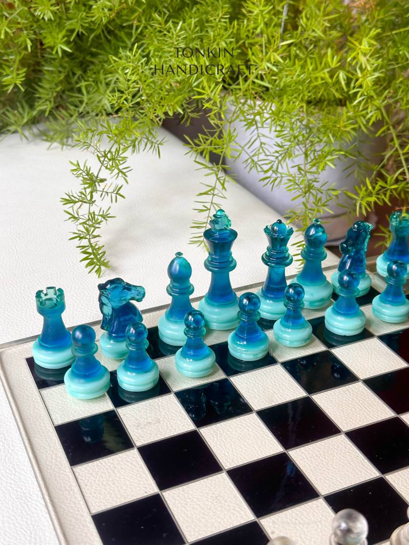 Ocea Resin Chess Set