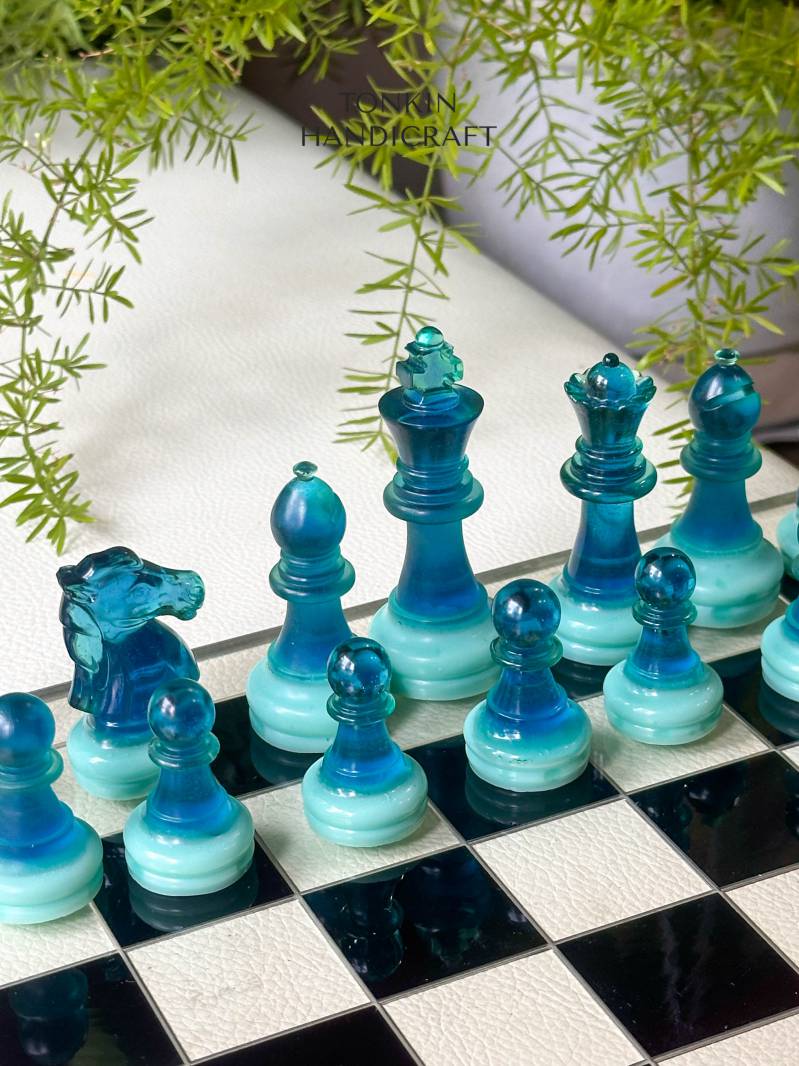 Ocea Resin Chess Set