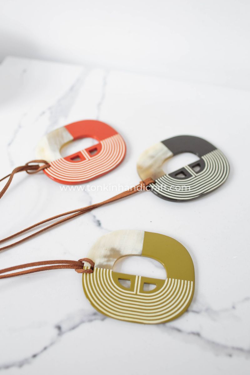 Buffalo Horn Necklace Suede Leather String