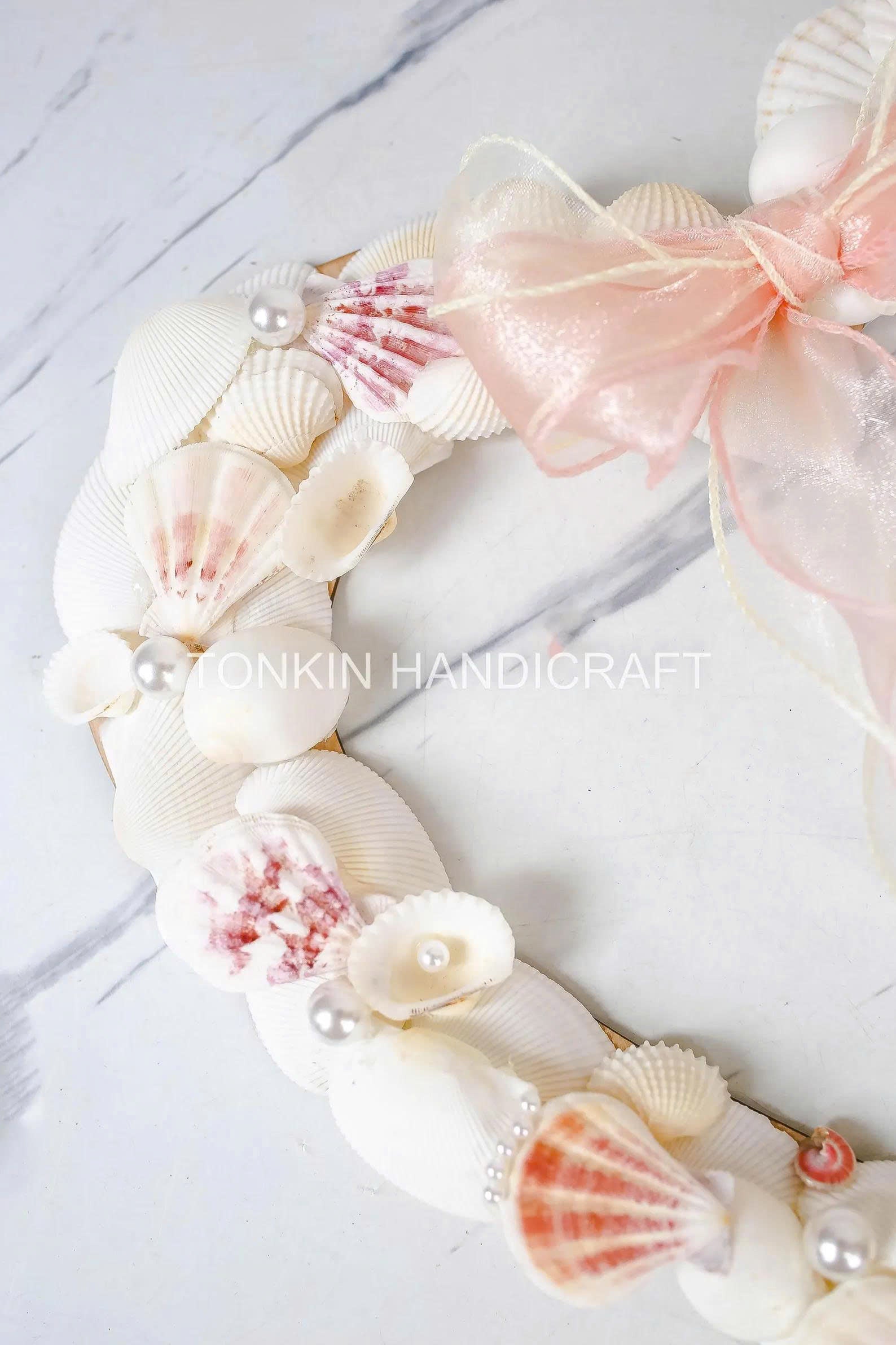 Wall Hanging Seashell Heart Wreath 1