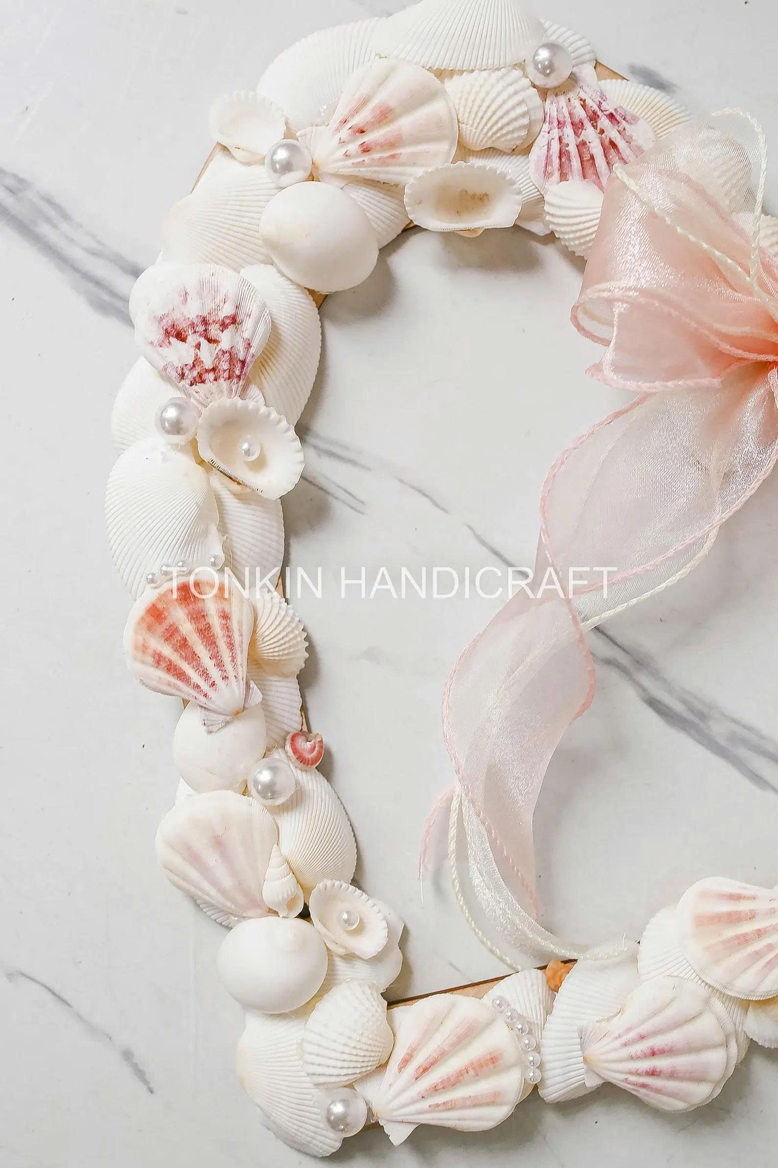 Wall Hanging Seashell Heart Wreath 1