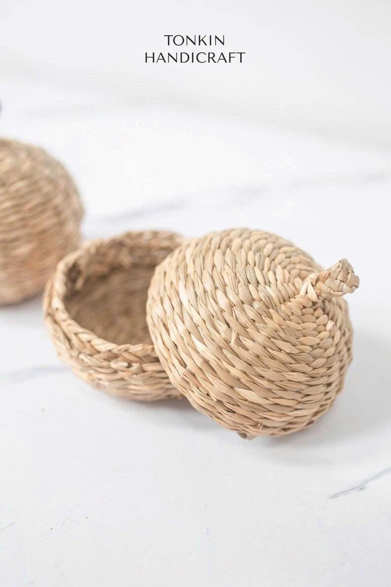 Basket With Lid - TONKIN HANDICRAFT