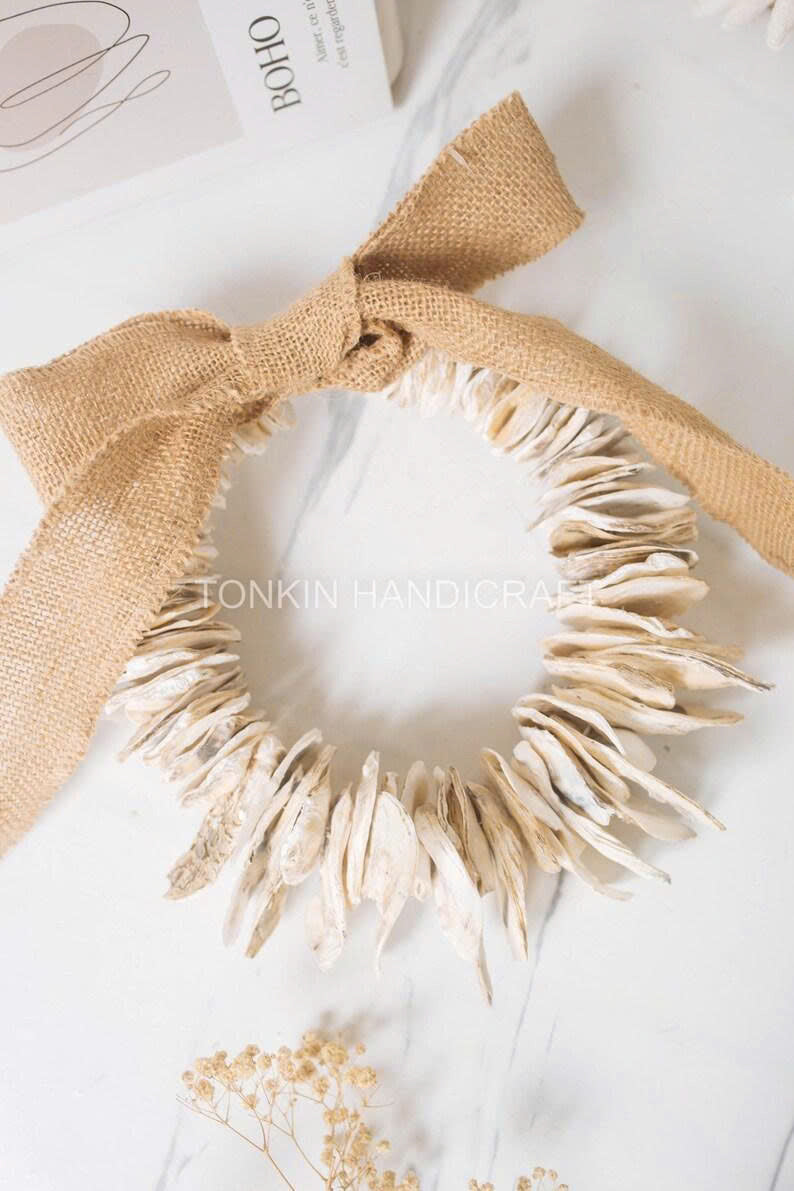 Oyster Round Wreath 2 - TONKIN HANDICRAFT