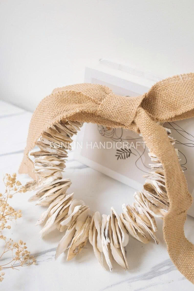 Oyster Round Wreath 2 - TONKIN HANDICRAFT
