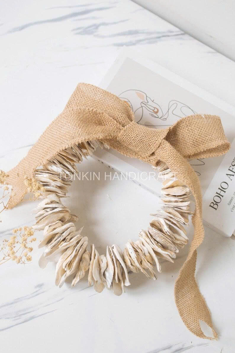 Oyster Round Wreath 2 - TONKIN HANDICRAFT