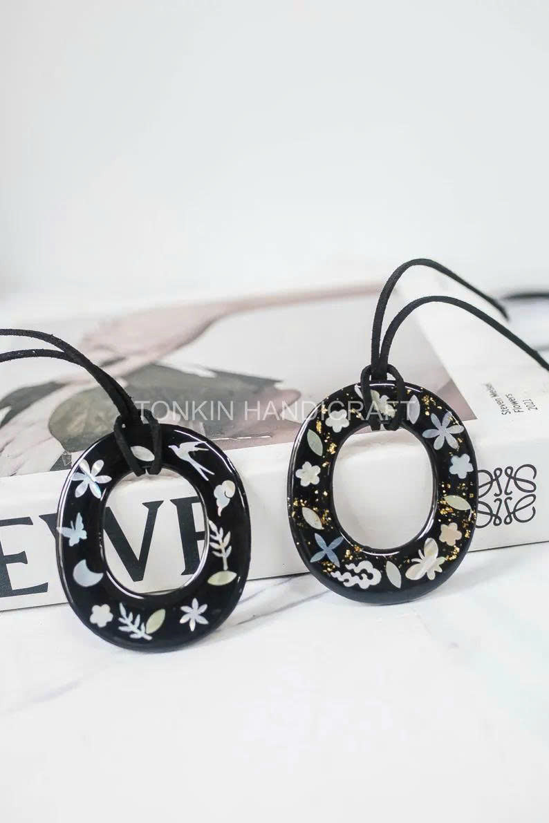 Mother of Pearl Necklace Suede Leather String 2 - TONKIN HANDICRAFT