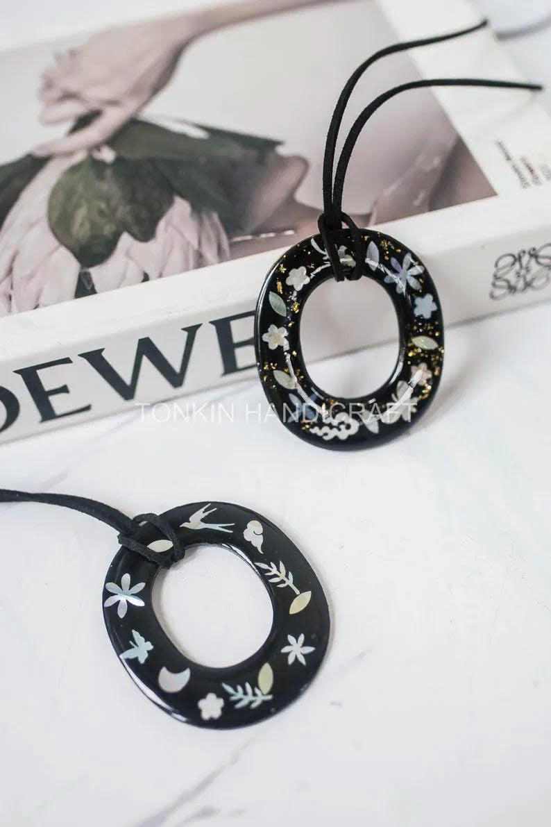 Mother of Pearl Necklace Suede Leather String 2 - TONKIN HANDICRAFT