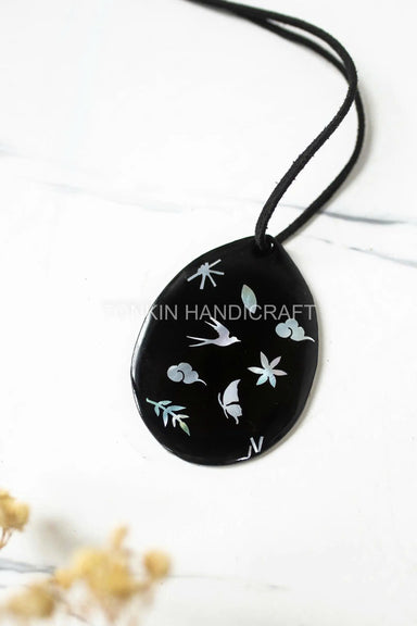 Hand-Inlaid Mother-of-Pearl Necklace 4 - TONKIN HANDICRAFT